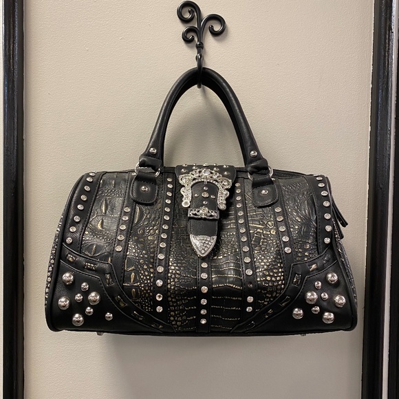 Handbags - Black & Gold Boston Purse